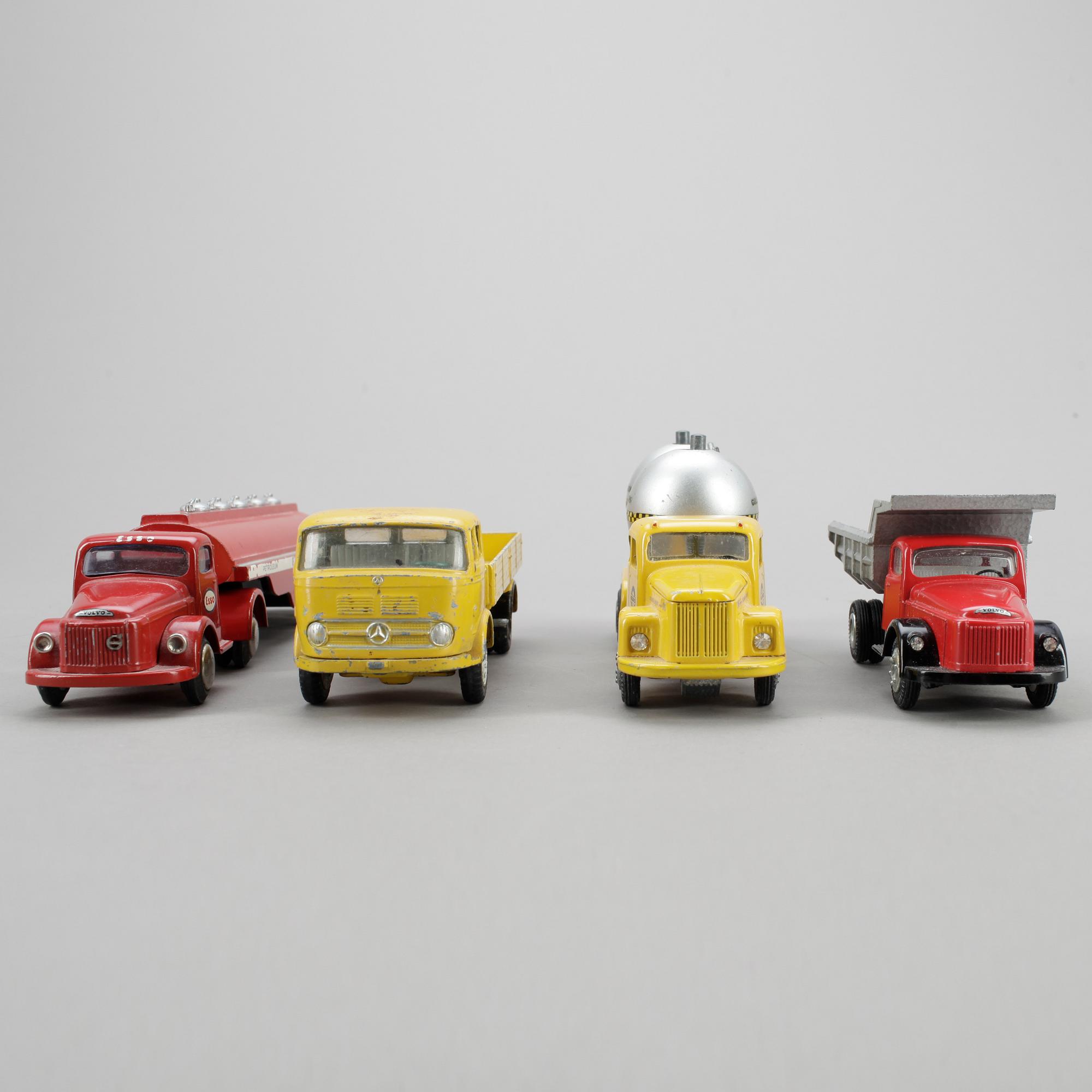 LEKSAKSBILAR, 4 stycken, metall, Tekno, Danmark.
