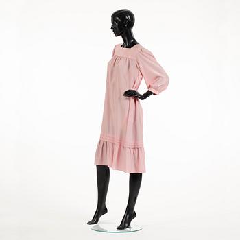 PIERRE CARDIN, a silk dress.