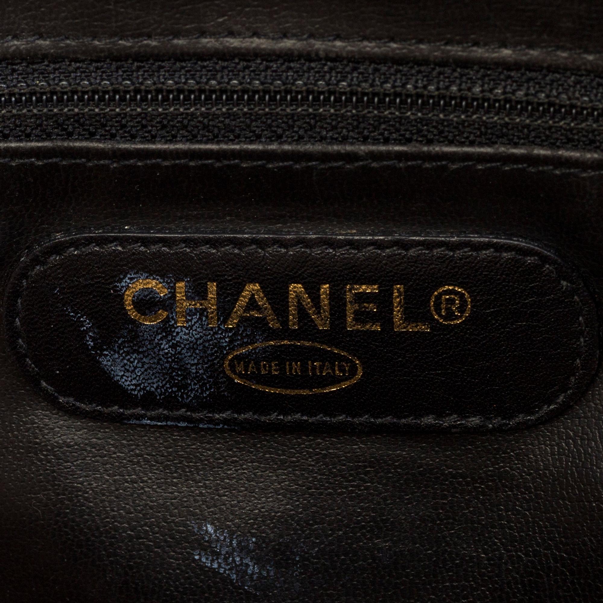 A weekend bag by Chanel.