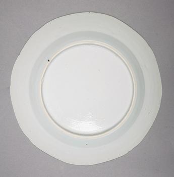 TALLRIKAR, 12 st samt ASSIETTER, 4 st, porslin, Kina, 1700-1800-tal.