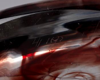 VAS, glas, "Colora", Vicke Lindstrand Kosta. Signerad LH 1672.