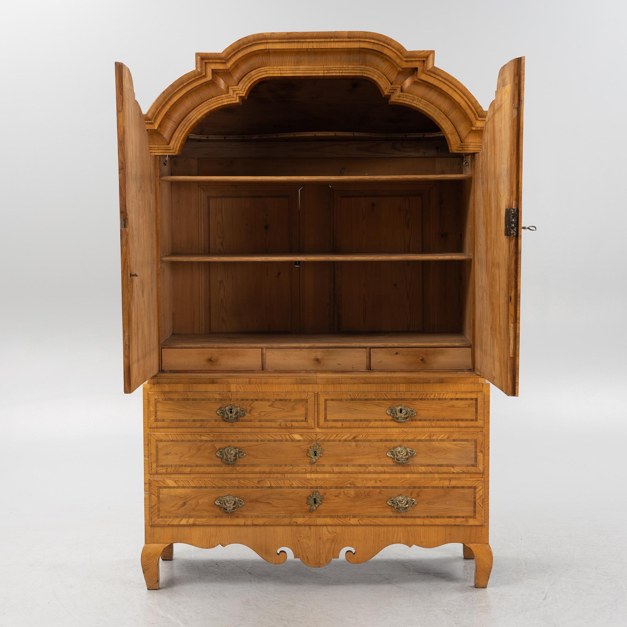 Skåp, rokoko, 1700-talets mitt.