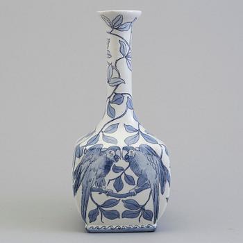 A creamware vase designed by Alf Wallander for Rörstrand.