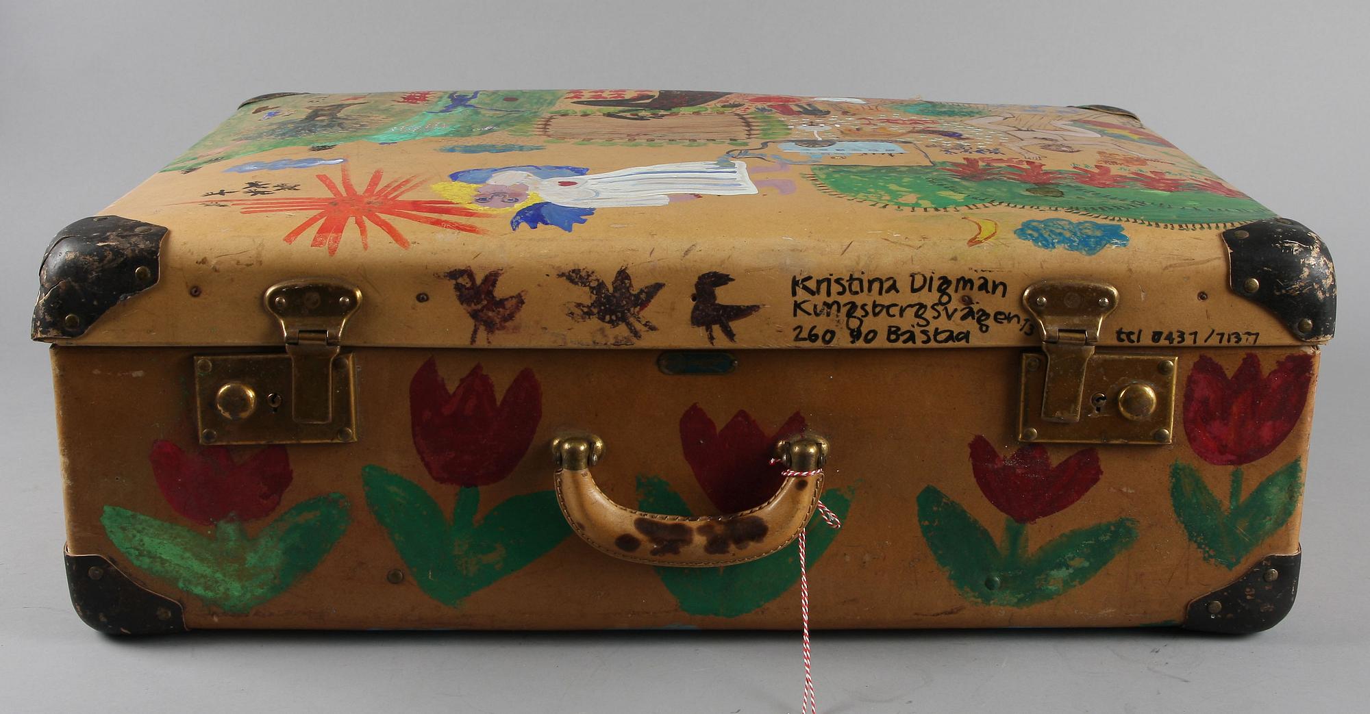 RESVÄSKA, målad av Kristina Digman.