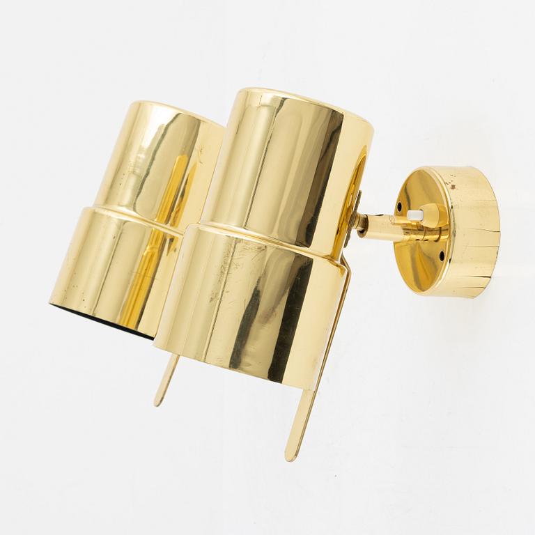 Hans-Agne Jakobsson, a pair of 'Nicke' brass bedside lamps.