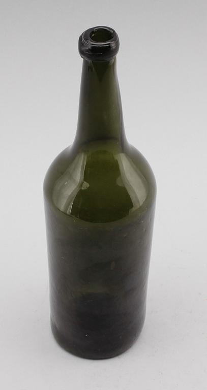 FLASKA, glas, daterad 1757.