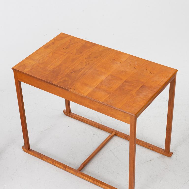 Carl Malmsten, Satsbord, 3 delar, "Släden", Åfors Möbelfabriks AB, 1900-talets andra hälft.