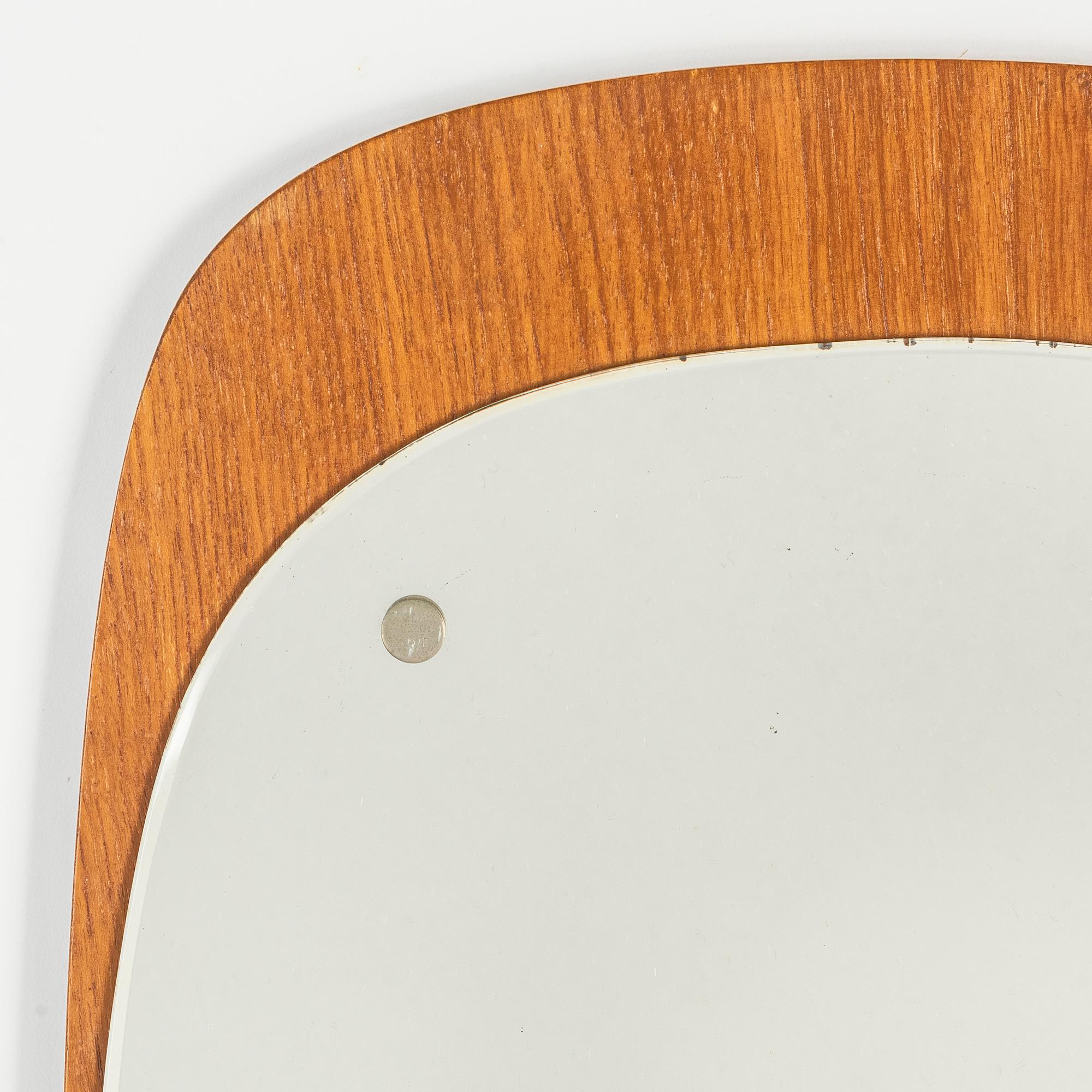 A mirror, Fröseke Nybrofabriken, mid 20th Century.