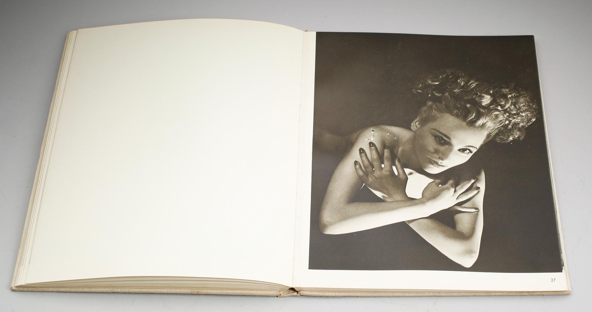 BOK: "Judgement of Paris", av John Everard. Tryckt hos George Routledge & sons, London, 1941.