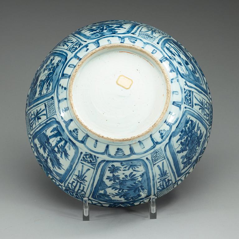 SKÅL, kraakporslin. Ming dynastin, Wanli (1572-1620).