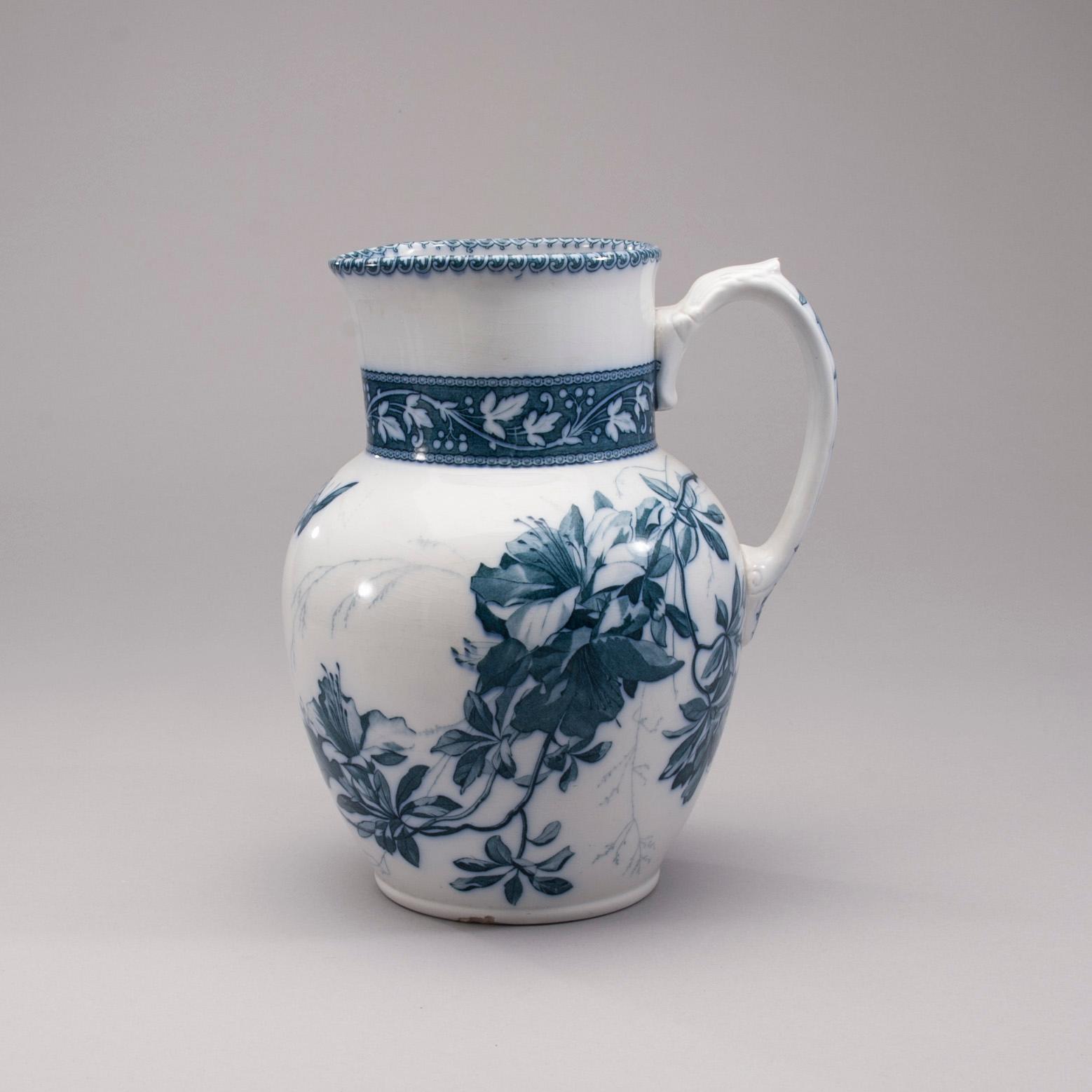 TVÄTTSET, 2 delar, porslin, "Azalea", Villeroy & Boch, Dresden, 1900-talets början.