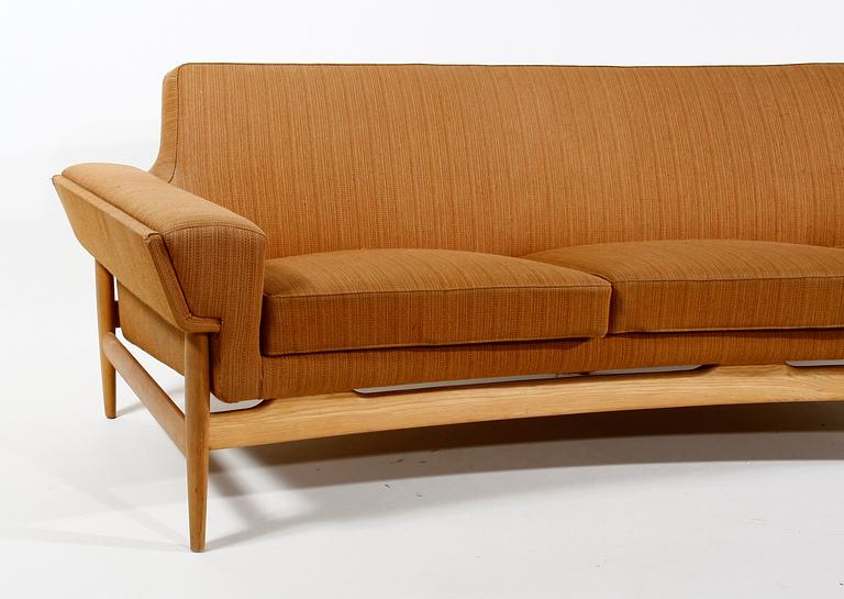 SOFFA. Johannes Andersen. Trensums.