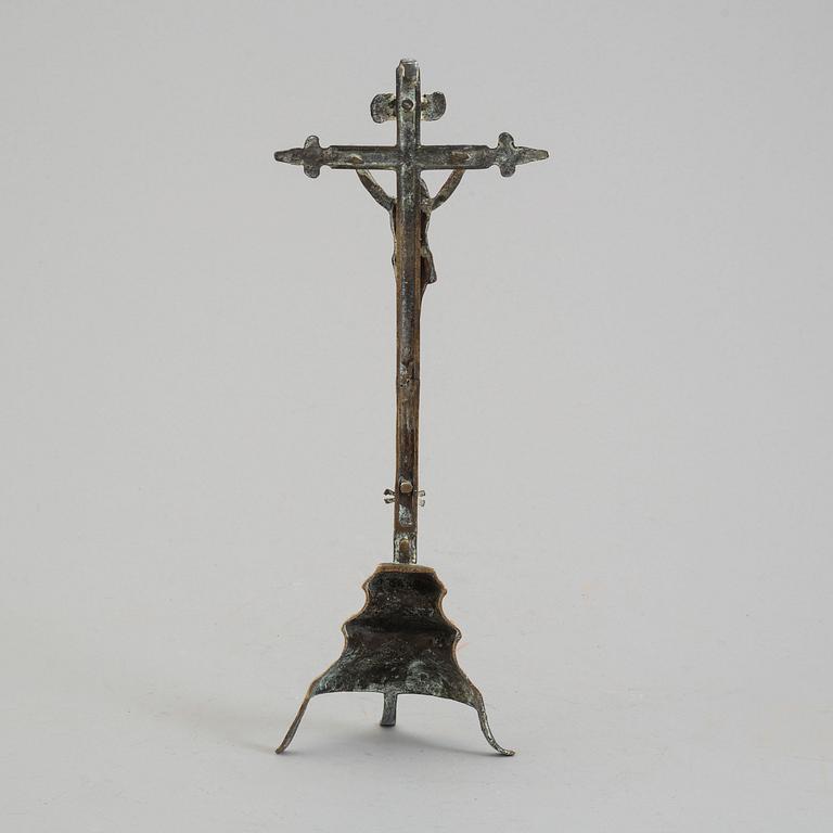 An 18th/19th century bronze crucifix.