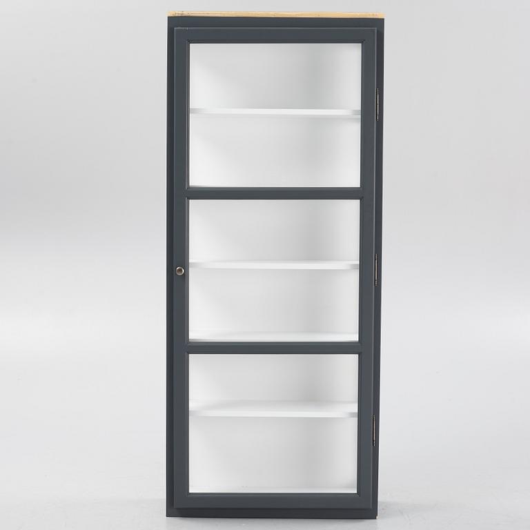 Vitrinskåp, "V4", Lindebjerg Design.