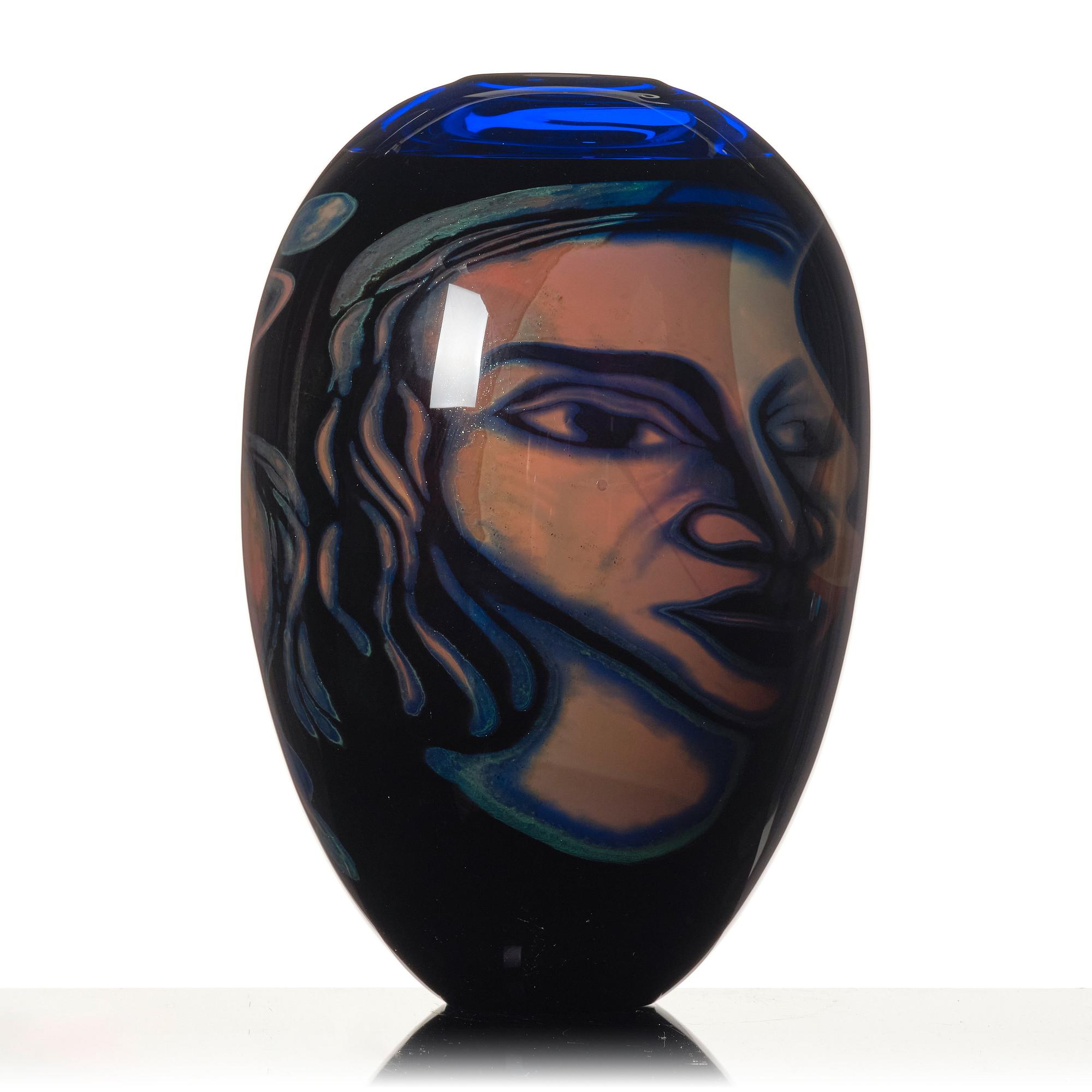 Eva Englund, vas, "Prinsessan", glas, graal, Orrefors 1988.