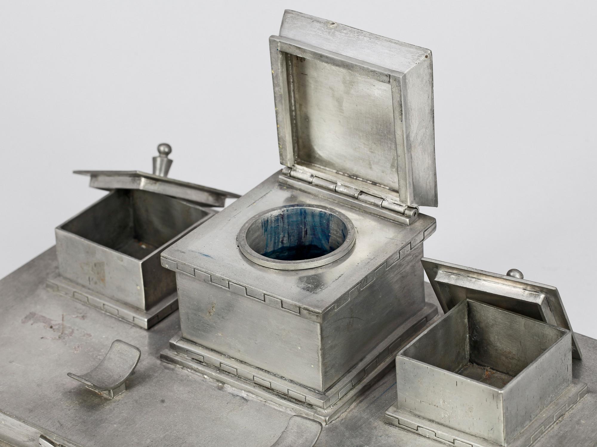 SKRIVBORDSSET, tenn, Sverige 1930.