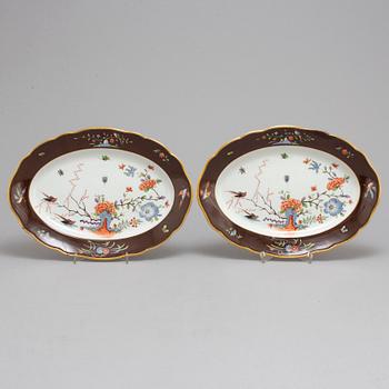 MEISSEN, a pair of porcelain serving dishes, Germany, early 20th Century.