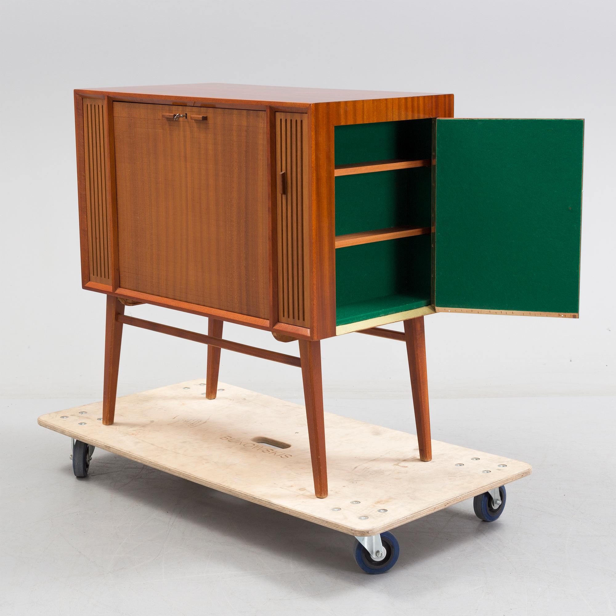 BARSKÅP/TV-SKÅP, 1900-talets mitt.