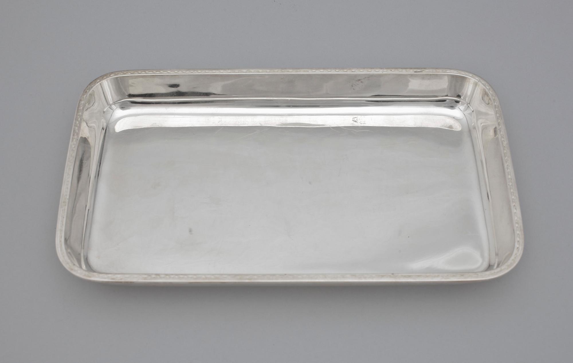 BRICKA, sterling, Borgila, Stockholm. 1949. Vikt: 535 gram.