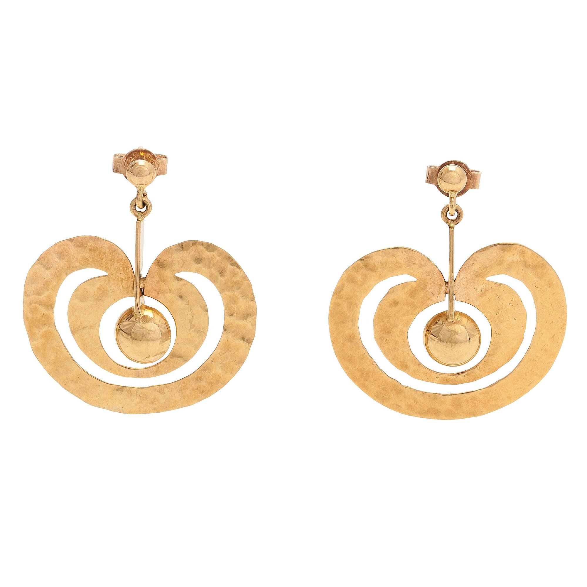 Tapio Wirkkala, örhängen, "Äpple", 18K guld.