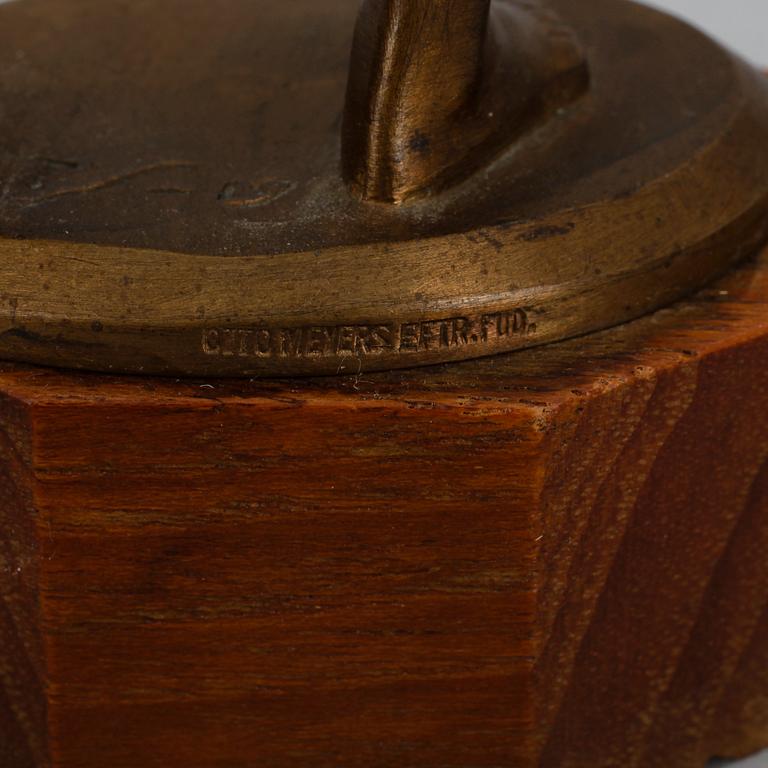 TORE STRINDBERG, skulptur. Brons, Otto Meyer Eftr. Fud. Sign o dat -19.