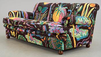 A Josef Frank sofa, model nr 703 Svenskt Tenn.