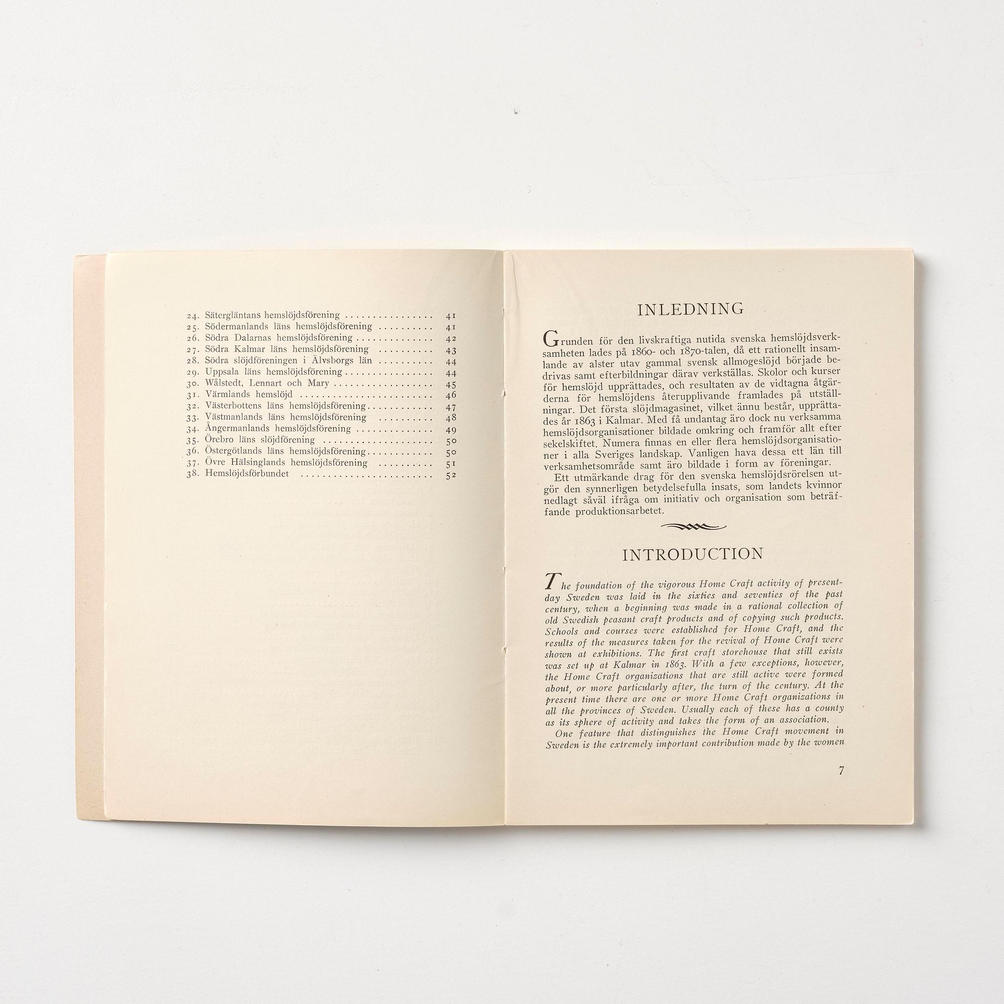 Stockholm Exhibition 1930, catalogue, brochures and souvenirs, six pieces.