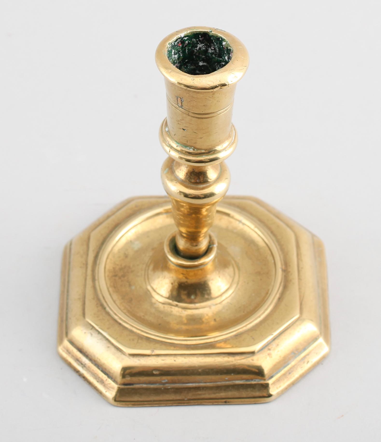 LJUSSTAKE, mässing, 1700-tal.