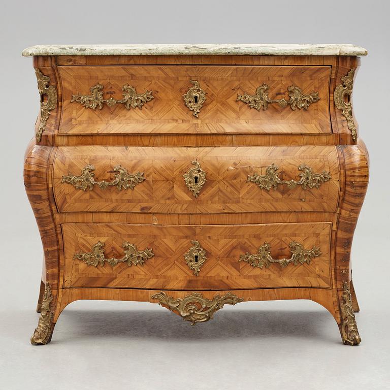 A Swedish early Rococo 18th century commode by Christian Linning (master in Stockholm 1744-1779).