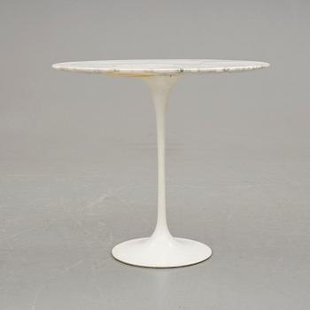 SIDOBORD, "Tulip", Eero Saarinen, Knoll International, modellen formgiven 1957.