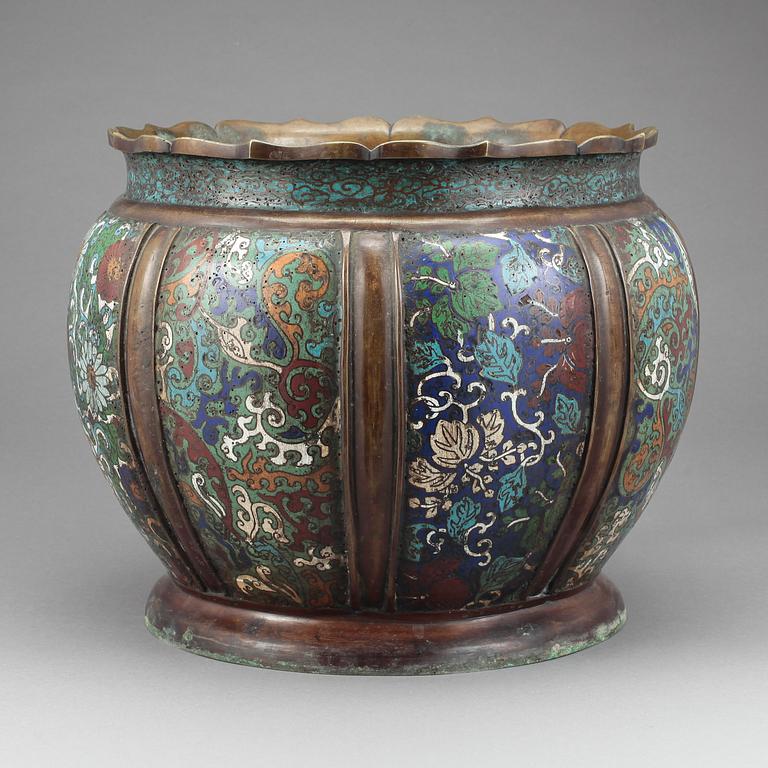 YTTERFODER, cloisonne, Japan, 1900-talets början.