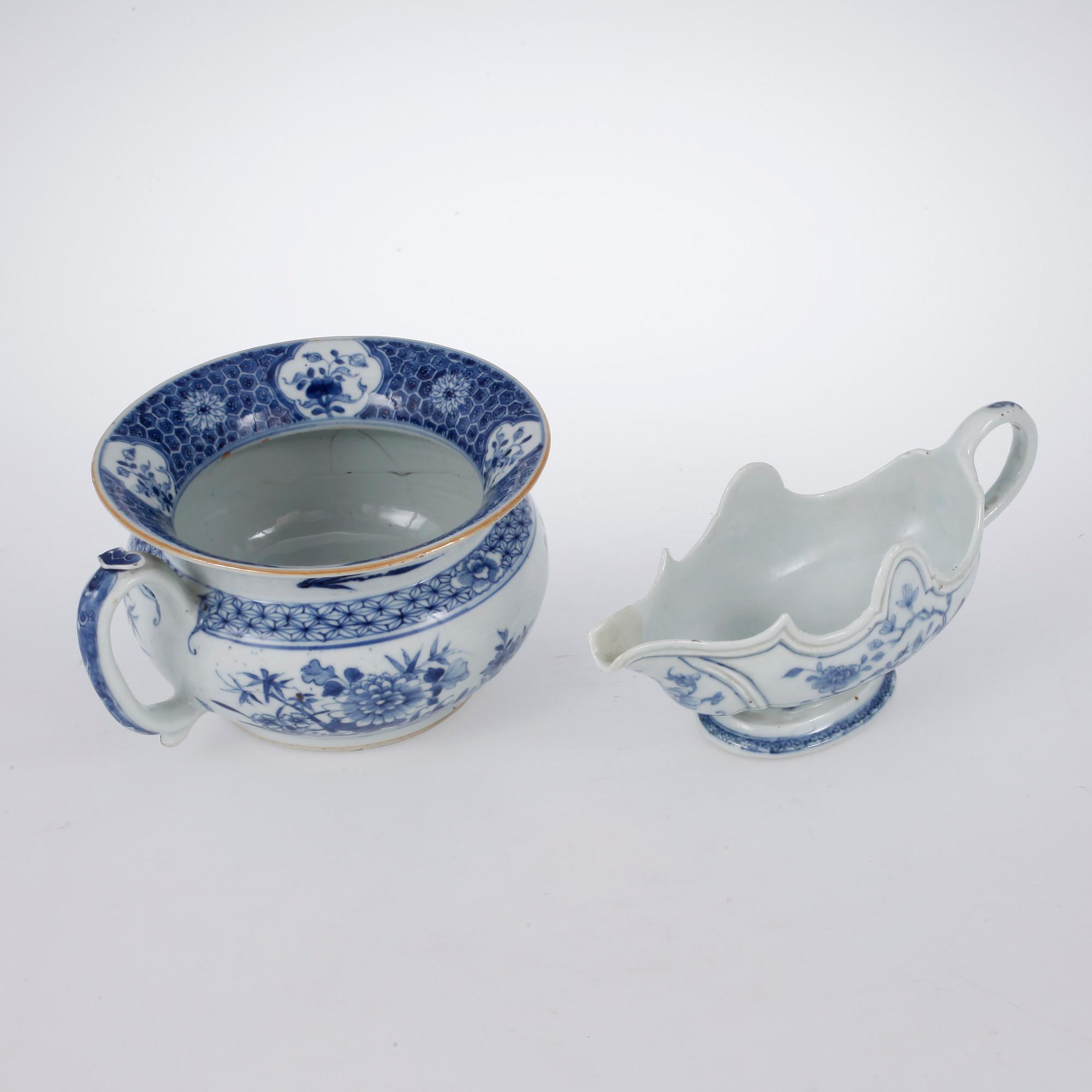 SPOTTKOPP samt SÅSSNIPA, porslin, Kina, Qianlong (1736-95).