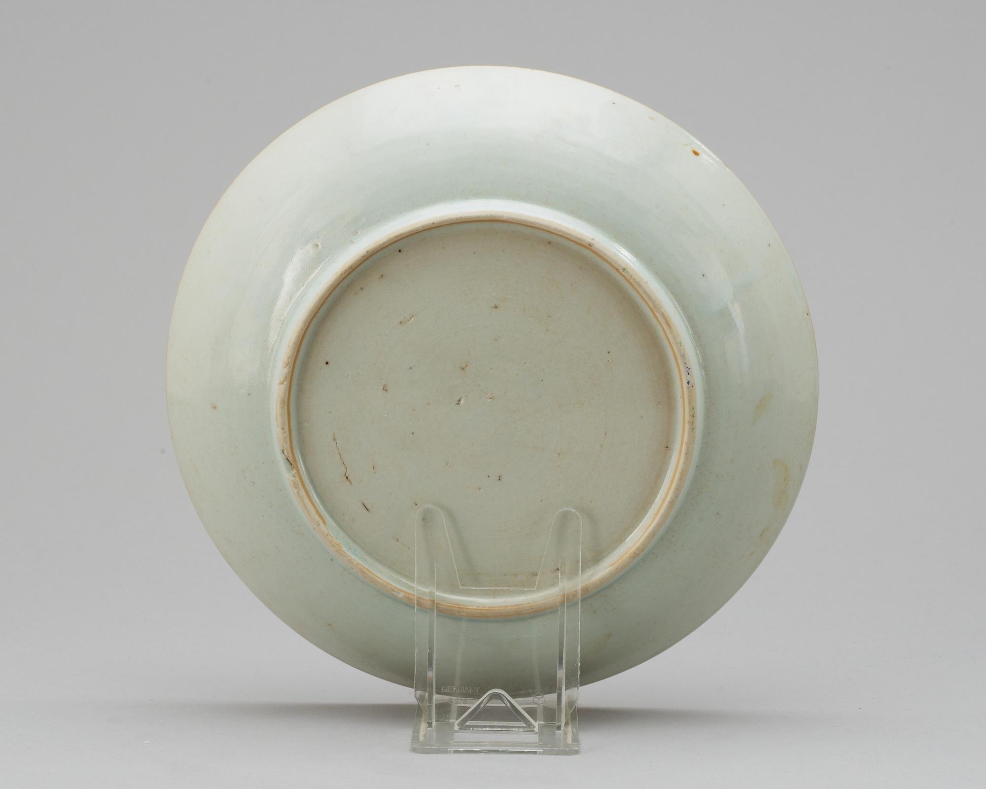 A Qing dynasty, early 19th century charger.