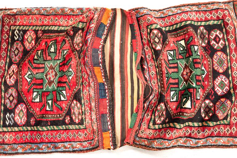 Sadelväska, semiantik Khorjin, Lori Bakthiari, 148 x 73 cm.