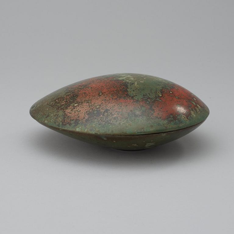 A Hans Hedberg faience box, Biot, France.
