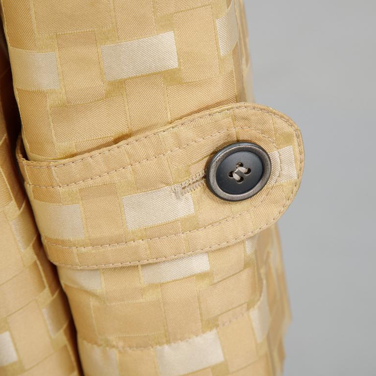 Burberry, a silk coat, italian size 40.