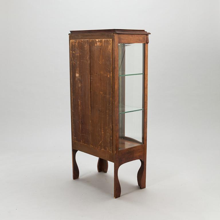 An Art nouveau display cabinet, France early 20th century.