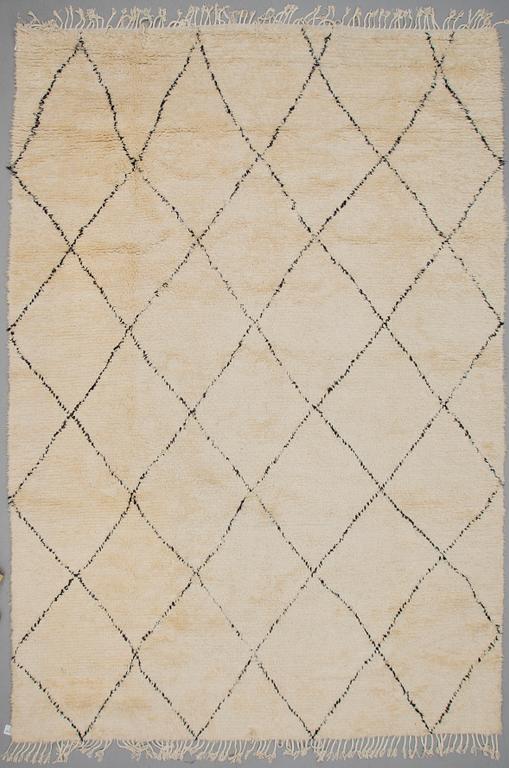 MATTA, Berber, ca 425 x 292 cm.