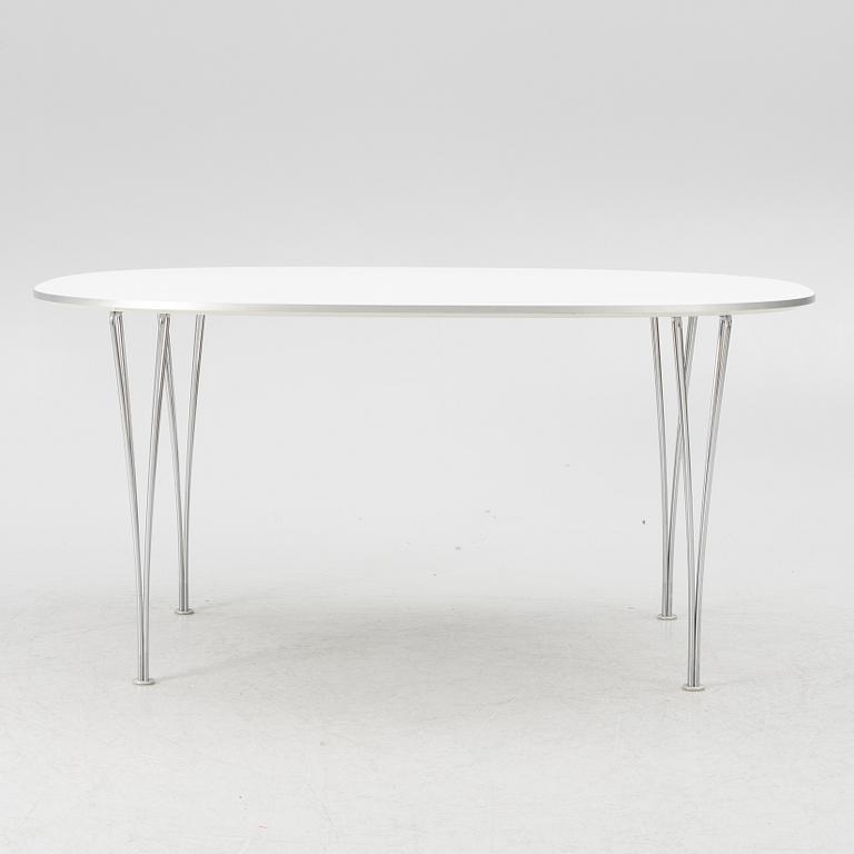 Bruno Mathsson & Piet Hein, matbord, "Superellips", Fritz Hansen, Danmark 2005.
