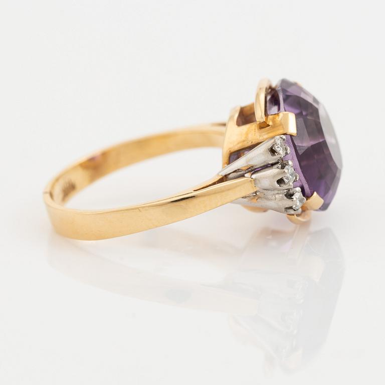 Mixed cut amethyst and eight cut diamond ring.