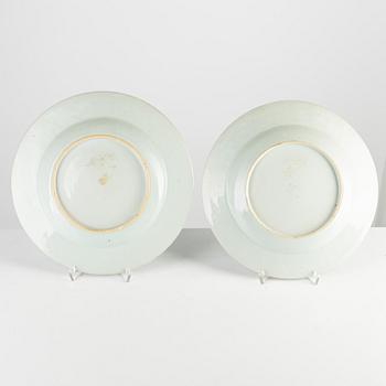 Seven export porcelain "Pineapple" plates, China, Qinalong (1736-96).