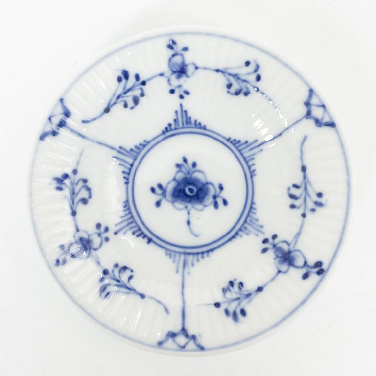 Royal Copenhagen, dinner and coffee service, 81 pcs, Blue Fluted, Full and Half Lace.