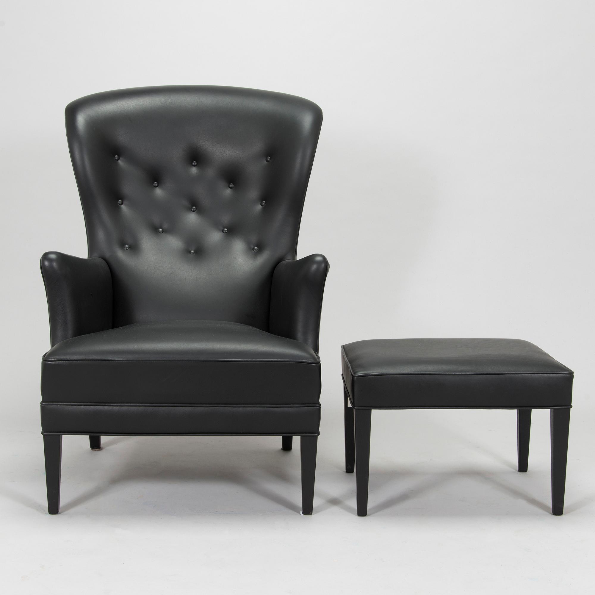 Frits Henningsen, fåtölj, "Heritage Chair", modell "FH419", och fotpall, Carl Hansen & Son, Danmark.