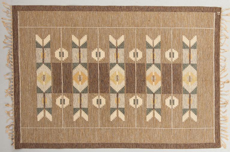 MATTA, rölakan, monogramsignerad IS (Ingegerd Silow). Ca 235 x 163 cm.