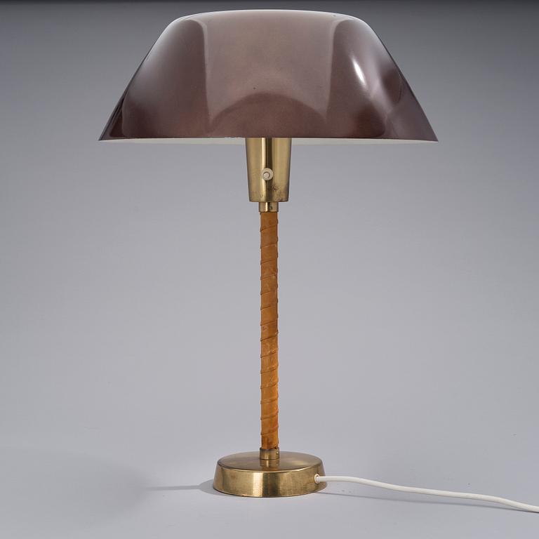 LISA JOHANSSON-PAPE, A TABLE LAMP. Senator. Manufactured by Orno, 1950s.