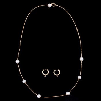 HALSSMYCKE samt ÖRHÄNGEN, 14K guld, pärlor, små diamanter. Totalvikt 9,4 g.