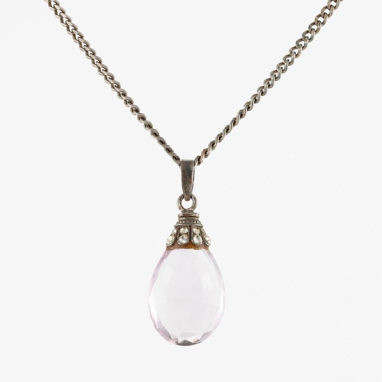 Necklace, silver with drop-cut amethyst and rose-cut diamonds.