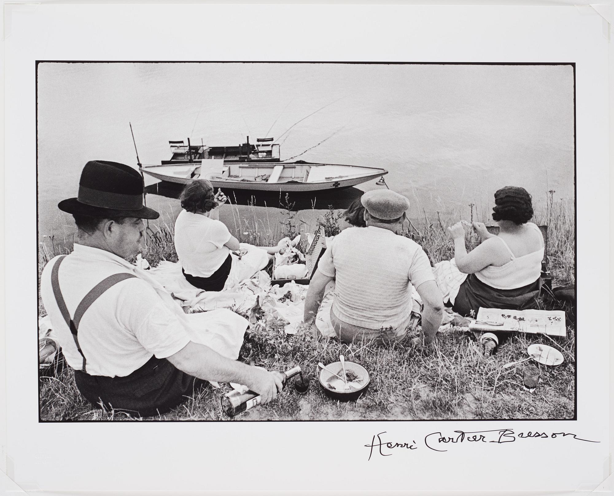 Henri Cartier-Bresson, "On the Banks of the Marne, Paris", 1938.