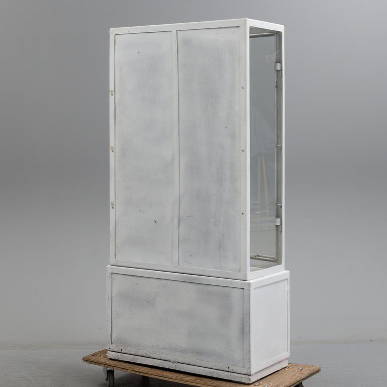 A mid 20th century cabinet.