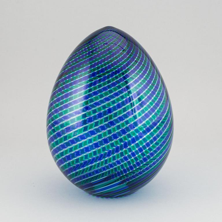 Venini, a glass sculpture of an egg, Venini, Murano, Italy 1997.